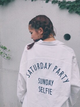 「Bershka（ベルシュカ）のアイテム（シャツ/ブラウス、ホワイト系）」を使った、@goodgirlririさん（レディース・157cm）の秋コーディネート