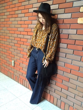 「SpRay（スプレイ）のアイテム（パンツ）」を使った、SpRay札幌ＰＡＳＥＯさん（レディース・165cm）の秋コーディネート