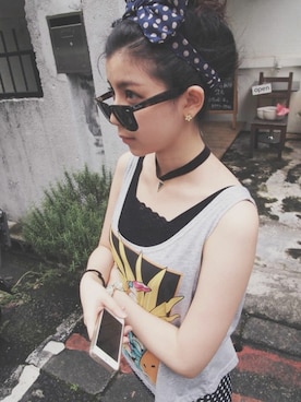 「Marc by Marc Jacobs（マークバイマークジェイコブス）のアイテム（イヤリング）」を使った、Sarahさん（レディース・155cm）の夏コーディネート