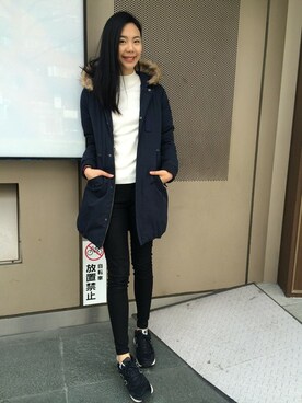 「AVIREX（アヴィレックス）のアイテム（ステンカラーコート）」を使った、Hana Chuさん（レディース・168cm）の冬コーディネート