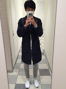 「BLUE BLUE（ブルーブルー）のアイテム（ステンカラーコート）」を使った、yuuuutaさん（メンズ・178cm）の秋コーディネート