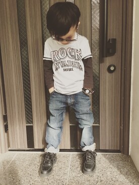 「DIESEL KIDS」｜「アイテム（パンツ）」を使った、yuraさん（キッズ・100cm）の春コーディネート