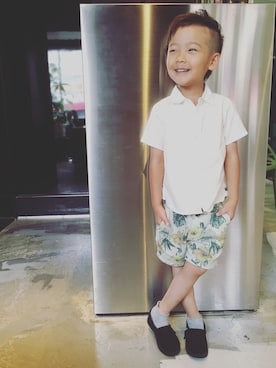 「petit main（プティマイン）のレギュラーカラーシャツ（シャツ/ブラウス、ホワイト系）」を使った、yuraさん（キッズ・160cm）の夏コーディネート