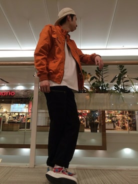 「白キャップ」｜「アイテム（ミリタリージャケット）」を使った、Pakkun14さん（メンズ・165cm）の冬コーディネート