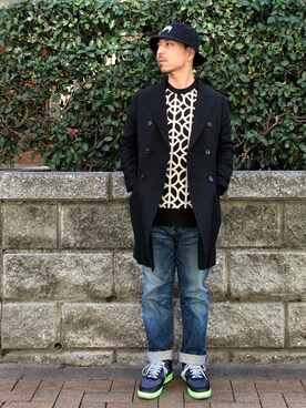 「総柄トップス」｜「アイテム（チェスターコート）」を使った、初珠さん（メンズ・167cm）の冬コーディネート