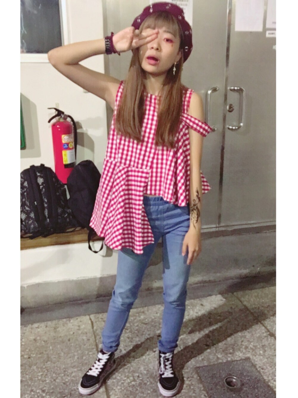 「ConanWear」｜「VANSのアイテム（その他シューズ、ブラック系）」を使った、Conanさん（レディース・153cm）の秋コーディネートの1枚目の写真