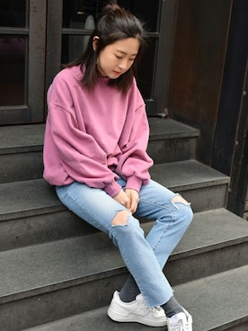 「アイテム（スウェット、ピンク系）」を使った、jiyoung kimさん（レディース・160cm）の冬コーディネート