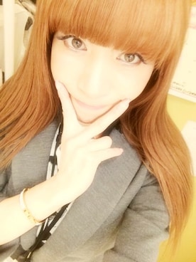 「5プレビューのアイテム（Tシャツ/カットソー、ホワイト系）」を使った、伊勢由美子さん（レディース・158cm）の冬コーディネート