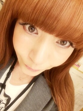 「5プレビューのアイテム（Tシャツ/カットソー、ホワイト系）」を使った、伊勢由美子さん（レディース・158cm）の冬コーディネート