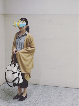 「GU（ジーユー）のアイテム（シャツ/ブラウス、ブラック系）」を使った、Mさん（レディース・156cm）の秋コーディネート
