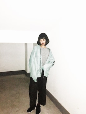 「UNIF（ユニフ）のアイテム（パンツ）」を使った、四木木木さん（レディース・160cm）の秋コーディネート