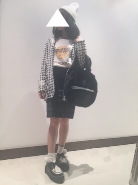 「HELL CAT PUNKS（ヘルキャットパンクス）のアイテム（バッグ）」を使った、うさちさん（レディース・158cm）の秋コーディネート
