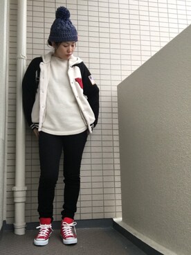 「アイテム（スタジャン、ホワイト系）」を使った、somさん（レディース・161cm）の冬コーディネート