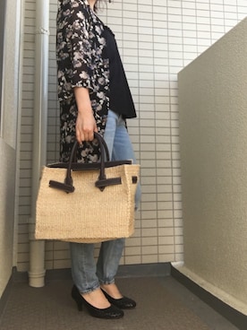 「花柄シャツ」｜「アイテム（その他アウター）」を使った、somさん（レディース・161cm）の夏コーディネート