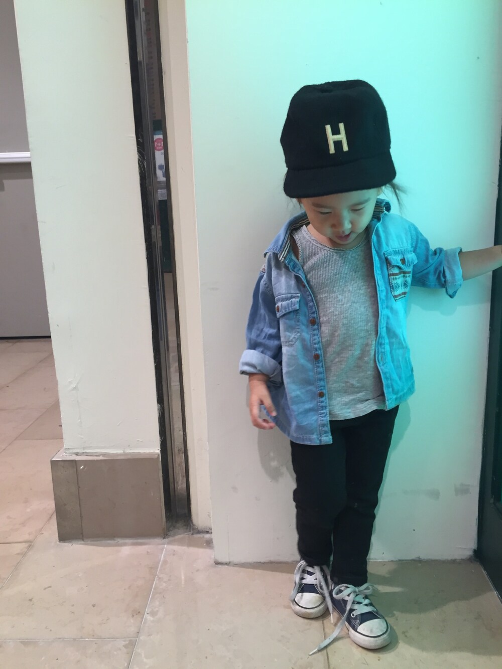 「nextのアイテム（シャツ/ブラウス、ブルー系）」を使った、yichiehさん（レディース・163cm）の秋コーディネートの1枚目の写真