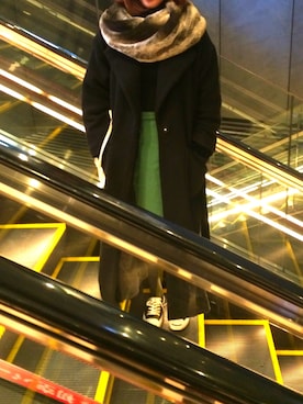 「ジャックパーセル」｜「アイテム（チェスターコート）」を使った、pyoonさん（レディース・168cm）の冬コーディネート