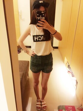 Eva Wangさんのコーディネート