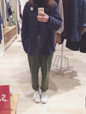 「ジャックパーセル」｜「アイテム（ノーカラージャケット）」を使った、a  さん（レディース・167cm）の冬コーディネート