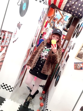 SON i(ソンイ)さんのコーディネート