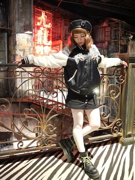 SON i(ソンイ)さんのコーディネート