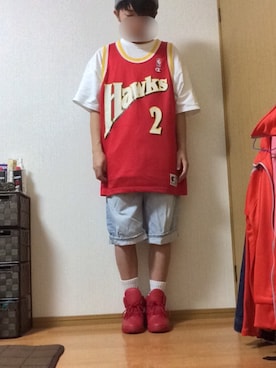 「usedのアイテム（タンクトップ、レッド系）」を使った、mozukuさん（メンズ・165cm）の夏コーディネート