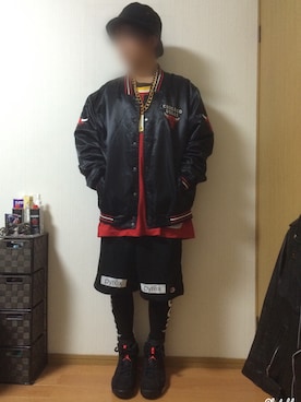 「AIR JORDAN（エアジョーダン）のアイテム（スニーカー、ブラック系）」を使った、mozukuさん（メンズ・165cm）の秋コーディネート