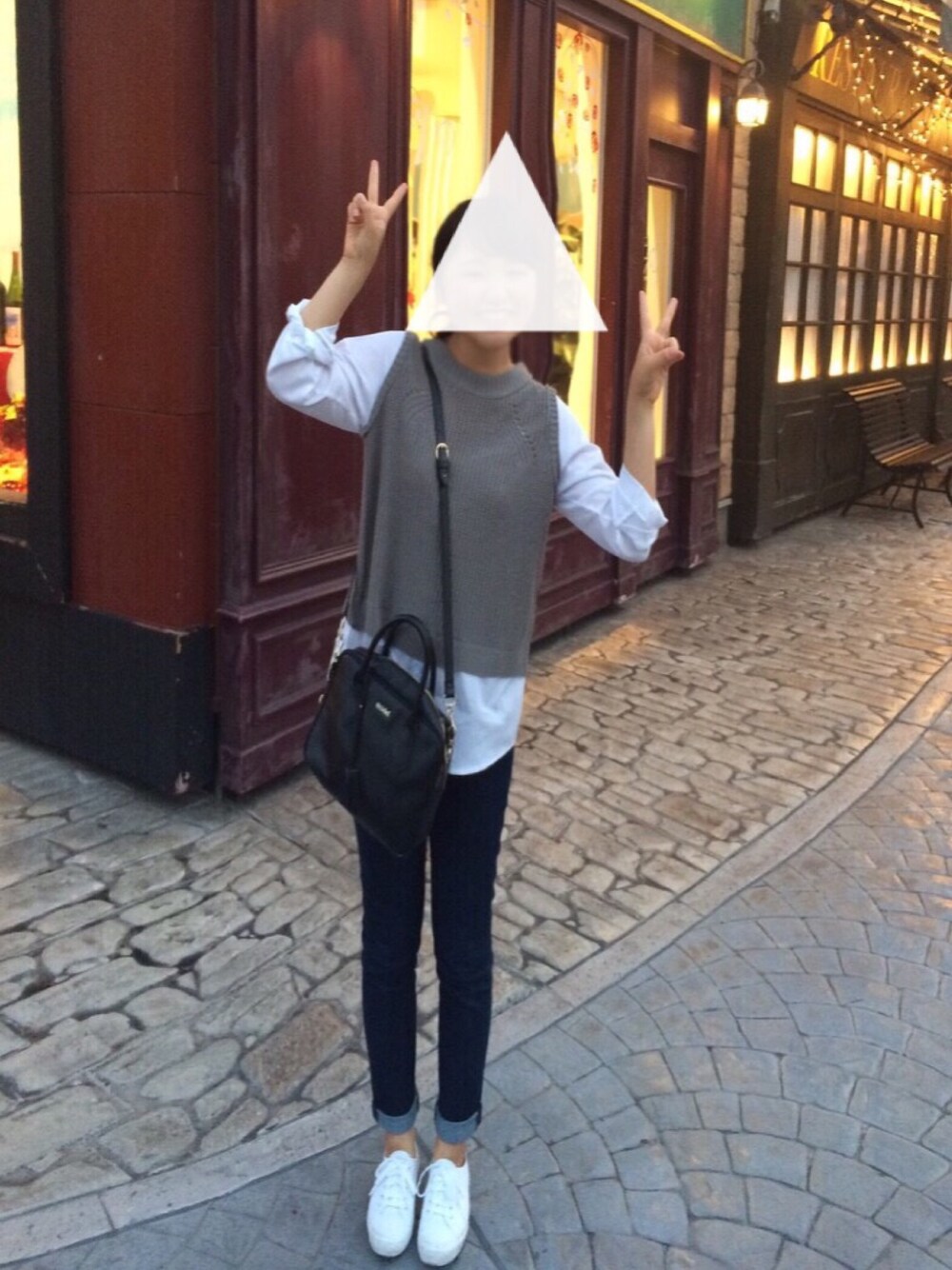 「しまむら、UNIQLO、IENA SLOBE、富士急ハイランド」｜「しまむらのアイテム（Tシャツ/カットソー、グレー系）」を使った、Tom☺︎さん（レディース・157cm）の秋コーディネートの1枚目の写真