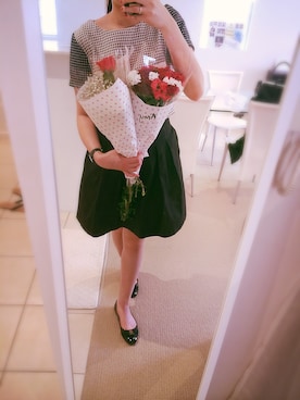 「Australia」｜「アイテム（アクセサリー）」を使った、Amie Hoさん（レディース・168cm）の春コーディネート
