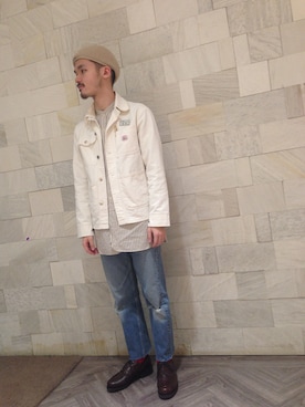 「カットオフ」｜「アイテム（カバーオール）」を使った、冨田誠士さん（メンズ・168cm）の春コーディネート