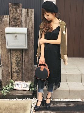 清水夏姫さんの「VTG ROUND BAG」を使ったコーディネート