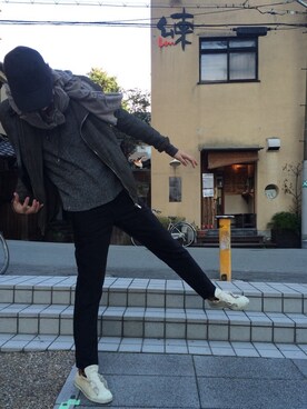 「Yves Saint Laurent rive gauche（イヴサンローランリヴゴーシュ）のアイテム（ショルダーバッグ）」を使った、lalaさん（メンズ・184cm）の冬コーディネート
