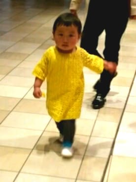 「babyGAP（babyGAP）のアイテム（ワンピース、イエロー系）」を使った、mylabooさん（キッズ・90cm）の春コーディネート