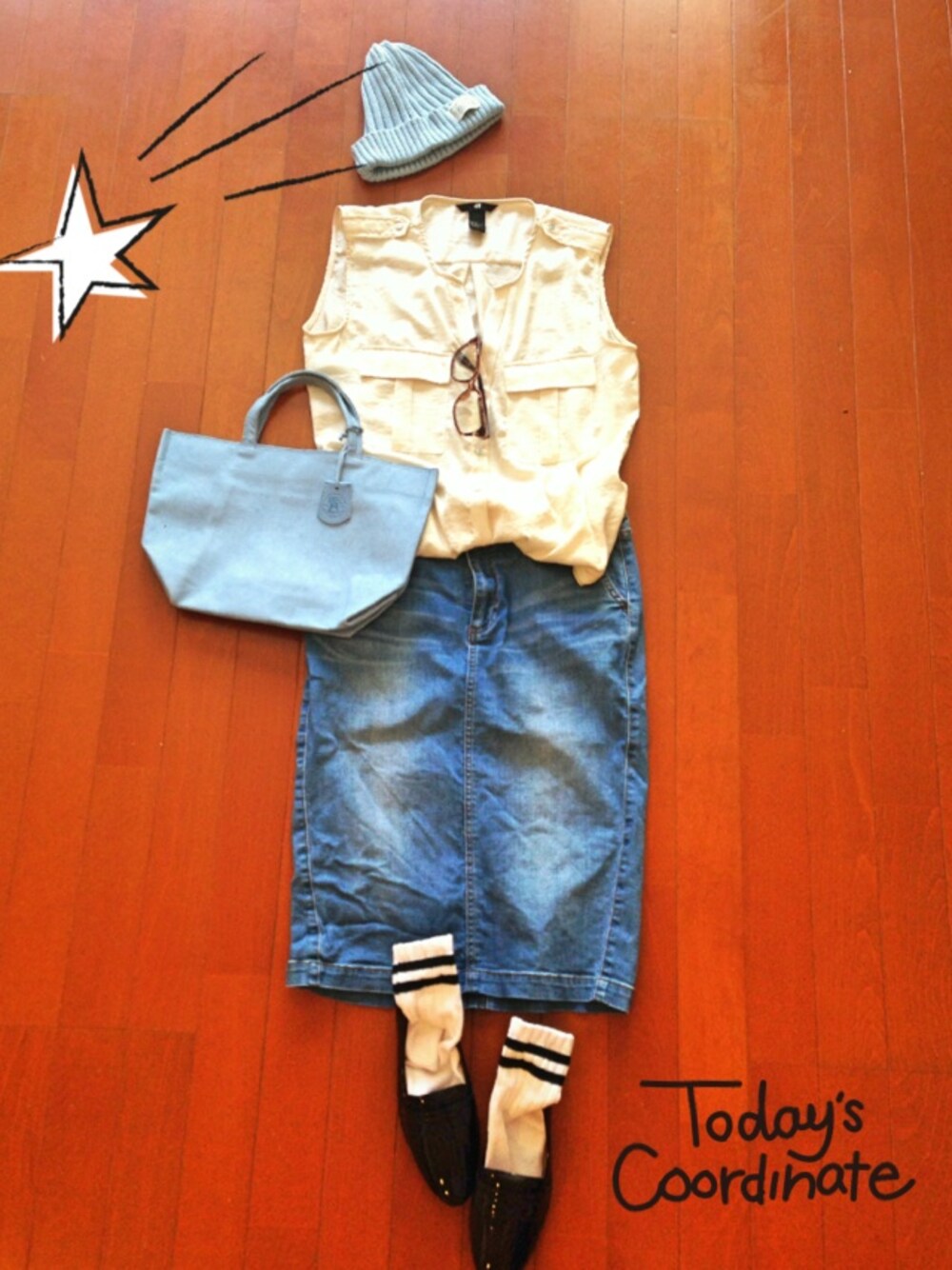 「ママコーデ、ノースリーブ、ZARA、H&M、デニムスカート、ニット帽、トートバッグ」｜「H&Mのアイテム（シャツ/ブラウス、ホワイト系）」を使った、みぃ07さん（レディース・162cm）の夏コーディネートの1枚目の写真
