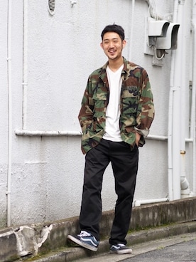 「Back Channel（バックチャンネル）のアイテム（パンツ）」を使った、宮本雅章さん（メンズ・173cm）の夏コーディネート