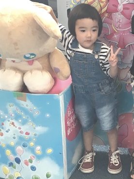 「GLOBAL WORK（グローバルワーク）のアイテム（オールインワン・サロペット）」を使った、amiucoさん（キッズ・90cm）の秋コーディネート