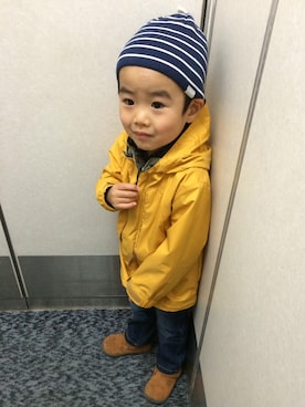 「FITH（フィス）のアイテム（ナイロンジャケット）」を使った、一太郎さん（キッズ・90cm）の秋コーディネート