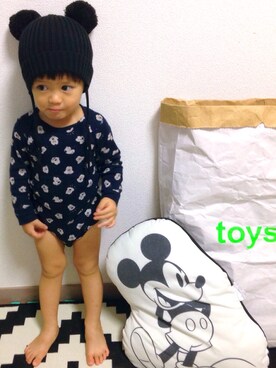 「Mini Rodini（ミニロディーニ）のアイテム（ニットキャップ/ビーニー）」を使った、towapiさん（キッズ・80cm）の秋コーディネート