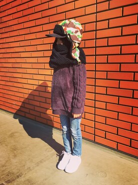 「アイテム（ストール/ショール、ブラック系）」を使った、Alligator Twistさん（キッズ・110cm）の冬コーディネート