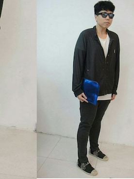 「CARRERA（カレラ）のアイテム」を使った、Panda Ngさん（メンズ・179cm）の秋コーディネート