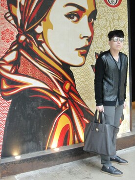 「NEIL BARRETT（ニールバレット）のアイテム（シューズ）」を使った、Panda Ngさん（メンズ・179cm）の秋コーディネート