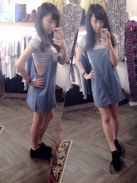 閻妍さんのコーディネート