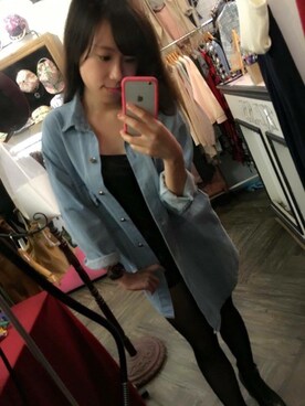 閻妍さんのコーディネート