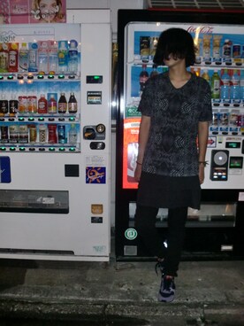 「オール古着（Tシャツ/カットソー、ブラック系）」を使った、しょーたさん（メンズ・177cm）の春コーディネート