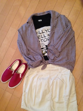 「UNIQLO Tシャツ」｜「アイテム（その他シューズ）」を使った、ちろさん（レディース・148cm）の春コーディネート