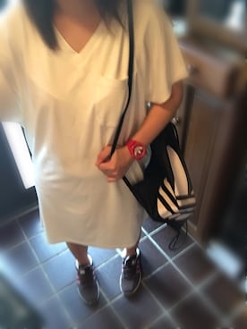 「アディダスコーデ」｜「アイテム（腕時計）」を使った、千景さん（レディース・156cm）の夏コーディネート