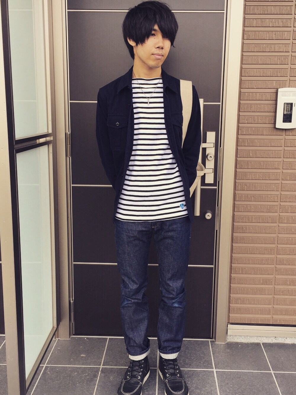 「ORCIVALの＜15秋冬＞【ORCIVAL(オーシバル)】コットンロード　フレンチバスクシャツ　BLK（Tシャツ/カットソー、ホワイト系）」を使った、たやんさん（メンズ・173cm）の秋コーディネートの1枚目の写真