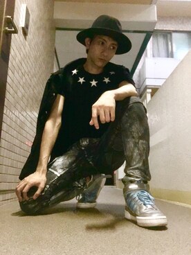 「アイテム（デニムパンツ、シルバー系）」を使った、神成大介(KannariHiroaki)さん（メンズ・168cm）の秋コーディネート