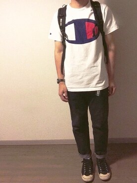 「nanamica（ナナミカ）のアイテム（Tシャツ/カットソー）」を使った、安生ひろやさん（メンズ・168cm）の春コーディネート