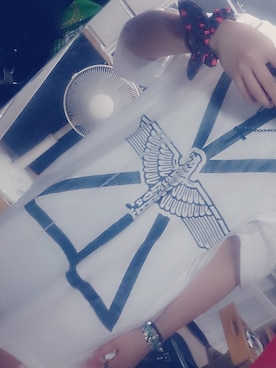 「BOYLONDONのアイテム（Tシャツ/カットソー、ホワイト系）」を使った、Kanaさん（レディース・150cm）の夏コーディネート