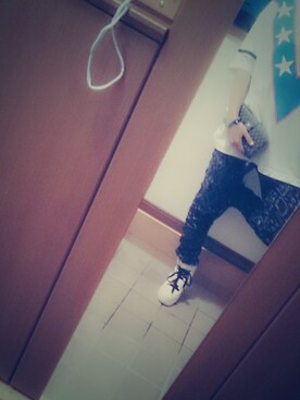 「WOmB（ウーム）のアイテム（Tシャツ/カットソー、ブルー系）」を使った、Kanaさん（レディース・150cm）の秋コーディネート